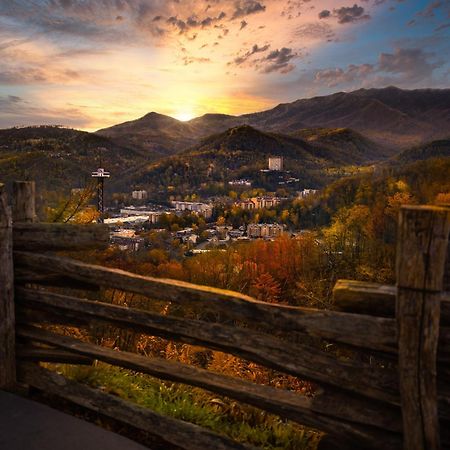 セバービル Endless View- Amazing Panoramic Mountain Views, Pool Access, Free Area Attraction Ticketsヴィラ エクステリア 写真