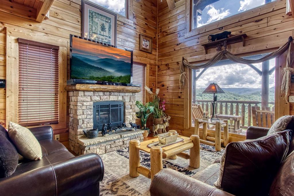 セバービル Endless View- Amazing Panoramic Mountain Views, Pool Access, Free Area Attraction Ticketsヴィラ エクステリア 写真
