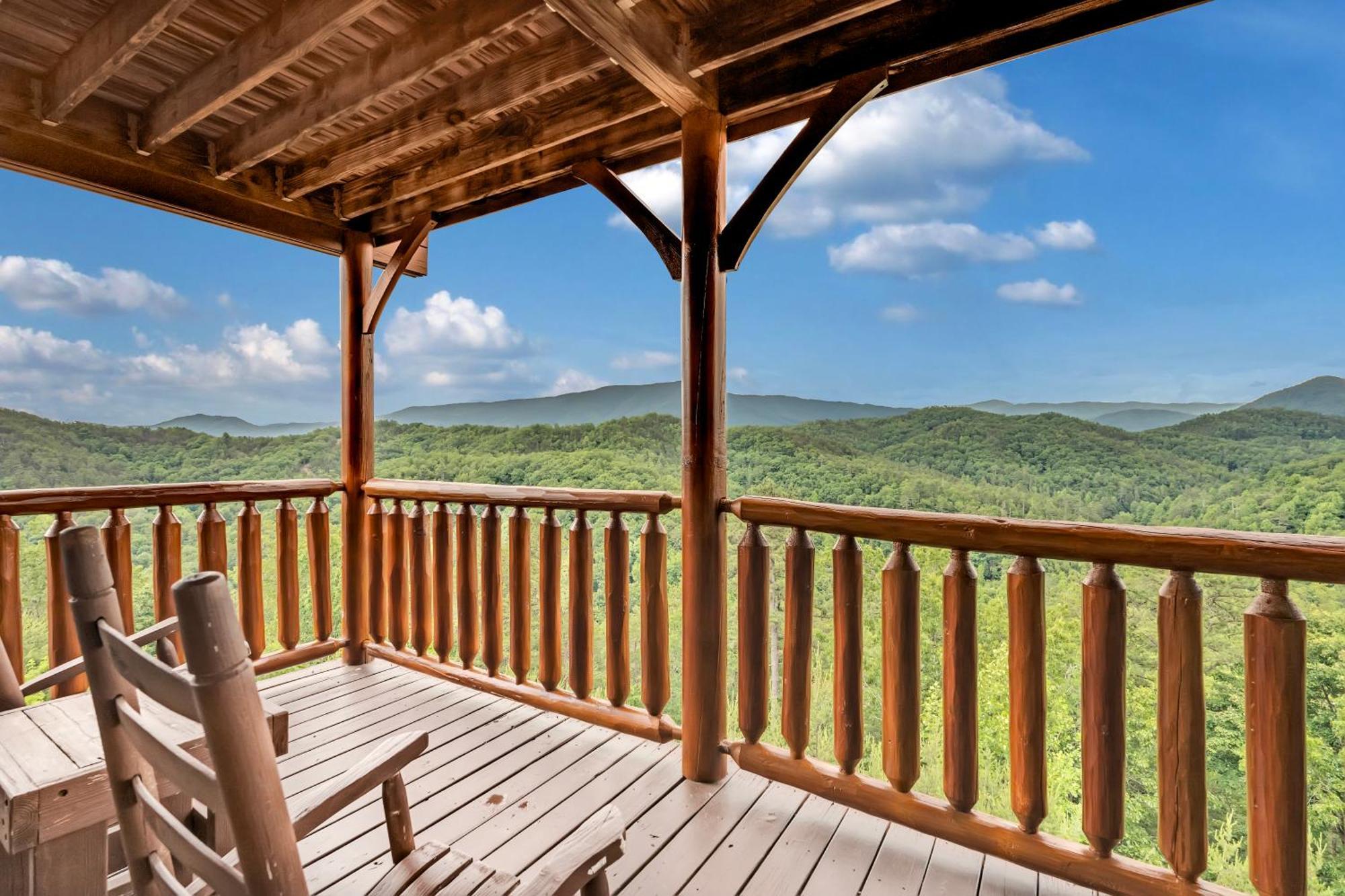 セバービル Endless View- Amazing Panoramic Mountain Views, Pool Access, Free Area Attraction Ticketsヴィラ エクステリア 写真