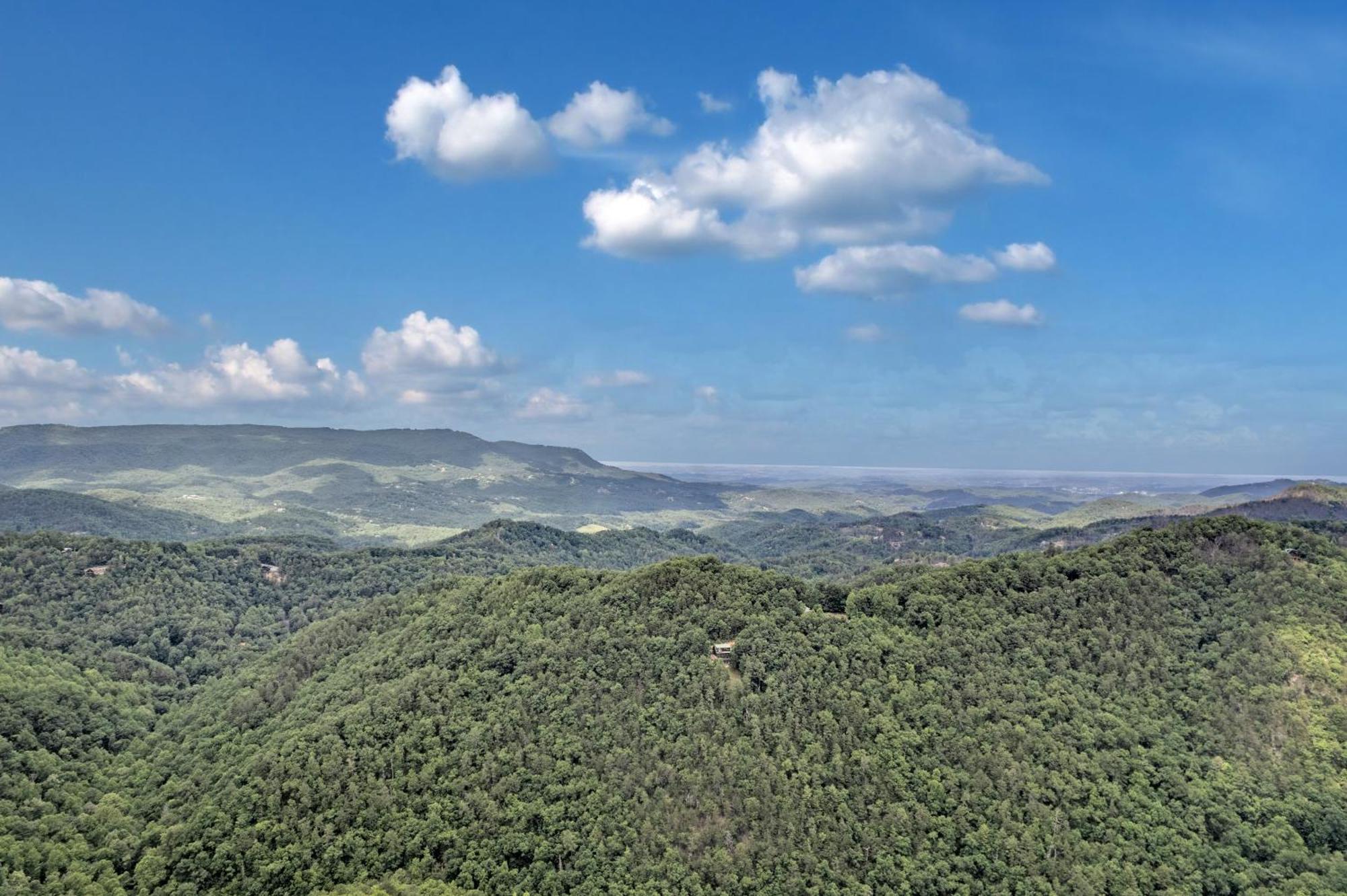 セバービル Endless View- Amazing Panoramic Mountain Views, Pool Access, Free Area Attraction Ticketsヴィラ エクステリア 写真